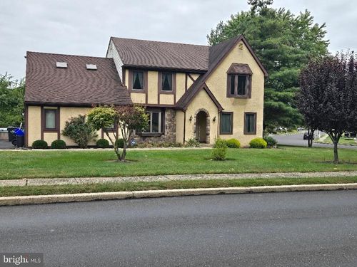 2015 Butternut Dr, Huntingdon Valley, PA, 19006-1734 | Card Image