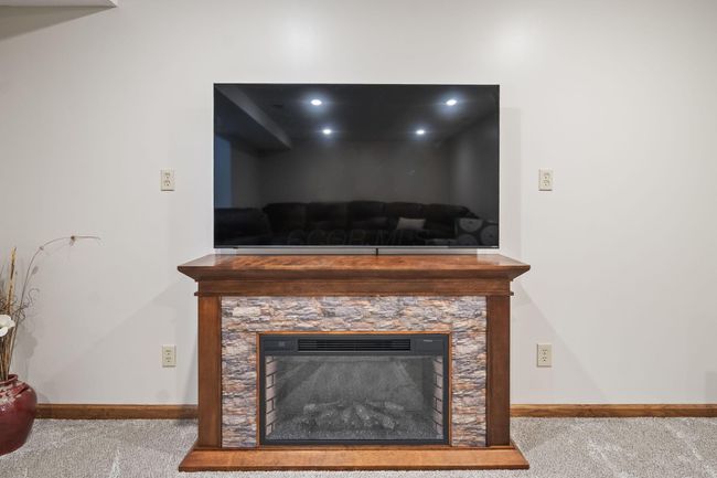1448 Eagle Way, Condo with 4 bedrooms, 3 bathrooms and null parking in Marion OH | Image 51