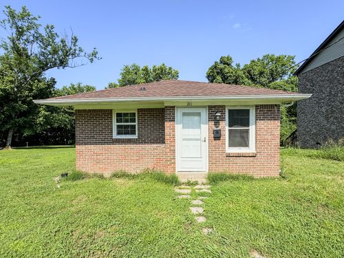 211 Hayes St, Hartsville, TN, 37074 | Card Image