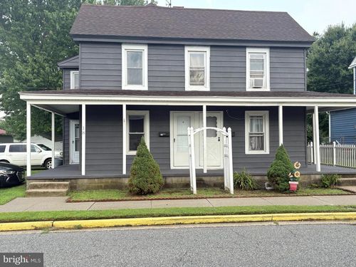 18 Church St, PENNSVILLE, NJ, 08070-2123 | Card Image