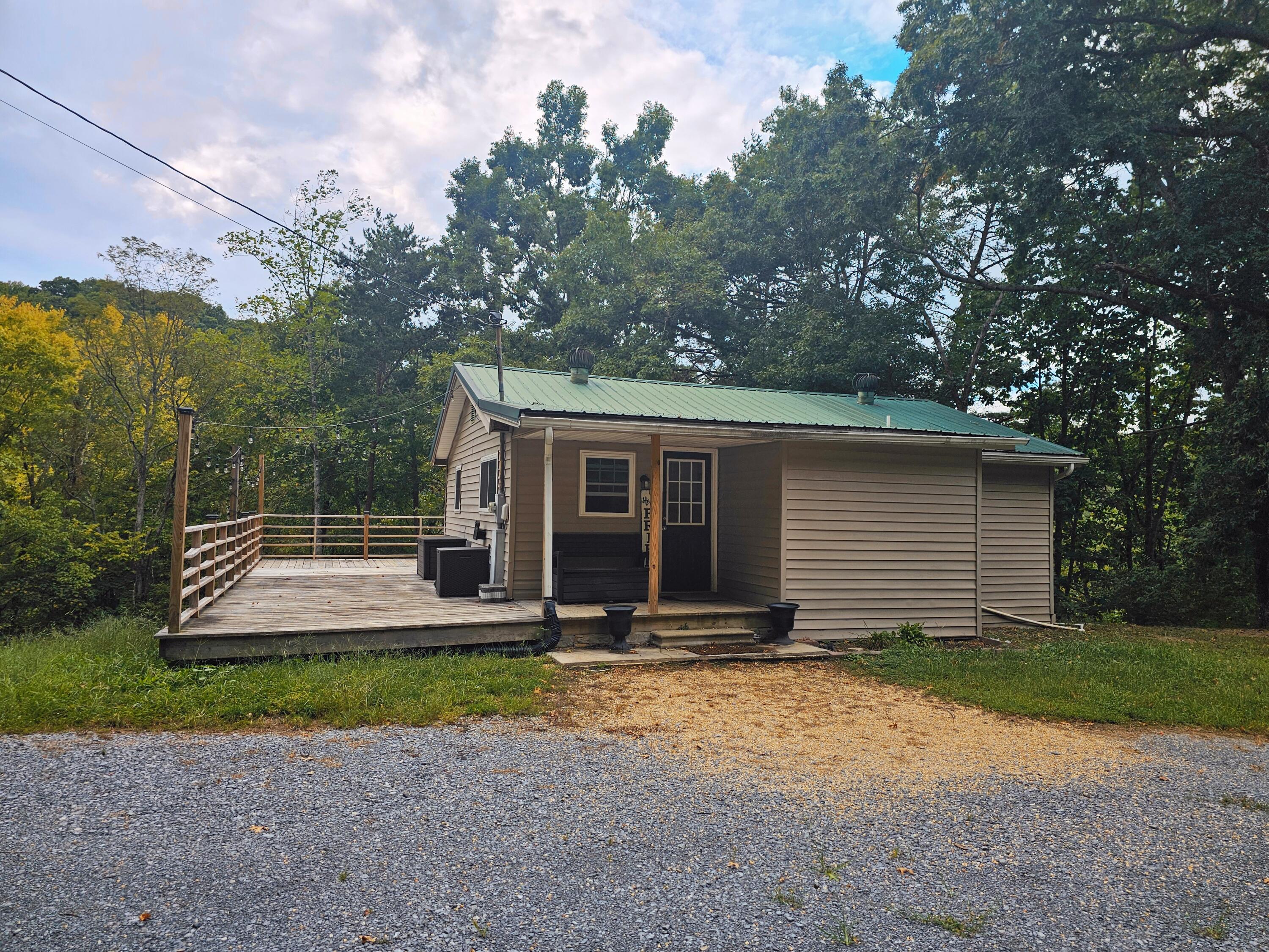 Lelas Way, Newport, TN 37821