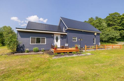 3190 Middle Road, Sidney, ME, 04330 | Card Image