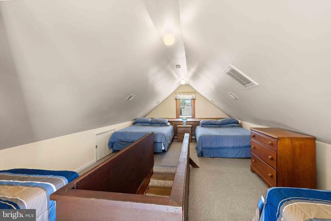 215 W 23 Rd St, House other with 3 bedrooms, 1 bathrooms and null parking in SHIP BOTTOM NJ | Image 35
