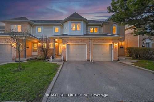 30 Wickstead Crt, Brampton, ON, L6R1N8 | Card Image