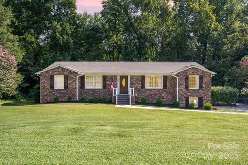330 Club Dr, Gastonia, NC, 28054-3929 | Card Image
