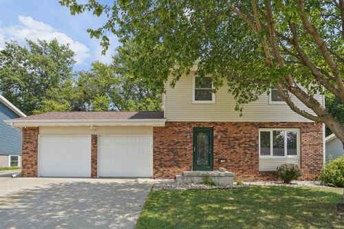 430 Balboa Ave, Cedar Falls, IA, 50613-6308 | Card Image