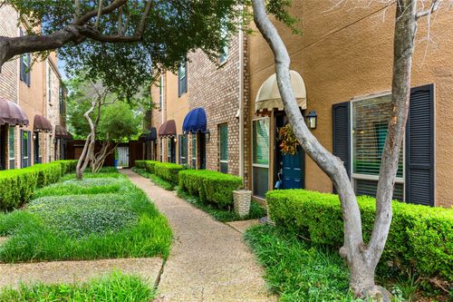 apt-110-4015 Holland Ave, Dallas, TX, 75219-3839 | Card Image