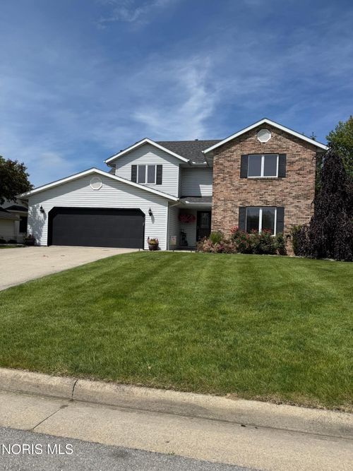 418 Connin St, Bryan, OH, 43506-1585 | Card Image