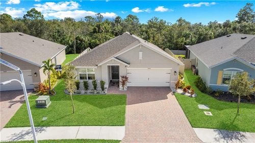 8880 Cascade Price Cir, NORTH FORT MYERS, FL, 33917 | Card Image