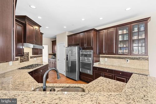 43117 Shore Sq, ASHBURN, VA, 20148-6640 | Card Image