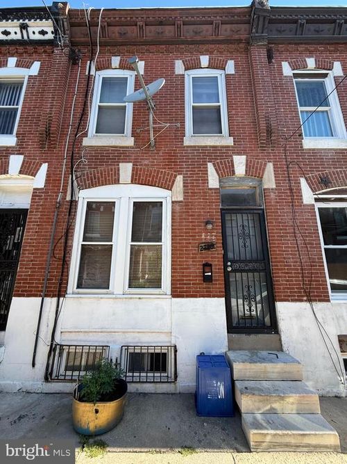 2719 Sears St, PHILADELPHIA, PA, 19146-3719 | Card Image
