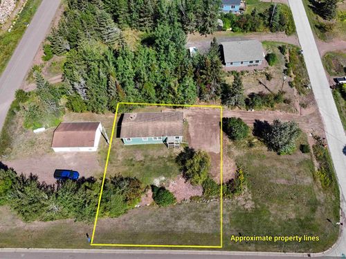 823 Creechville Rd, Grand Marais, MN, 55604-2293 | Card Image
