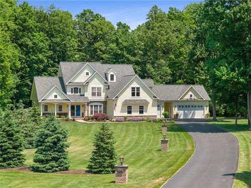 550 W Creek Dr, Webster, NY, 14580-8431 | Card Image