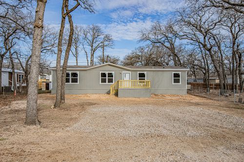 1613 Mockingbird Ln, Azle, TX, 76020-4545 | Card Image