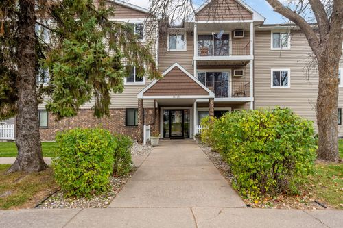 303-14115 Pennock Ave, Apple Valley, MN, 55124-6791 | Card Image
