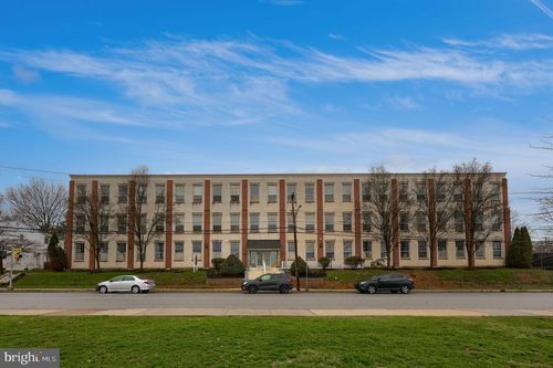 apt-323-735 Washington St, ROYERSFORD, PA, 19468-2458 | Card Image