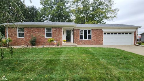 700 Commercial St, Veedersburg, IN, 47987-1121 | Card Image