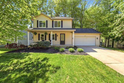10899 Skylane Ct, Allendale, MI, 49401-9635 | Card Image