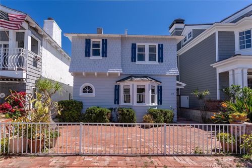 216 Amethyst Ave, Newport Beach, CA, 92662-1228 | Card Image