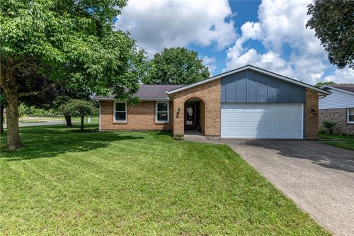 165 Finsbury Ln, Troy, OH, 45373-1553 | Card Image