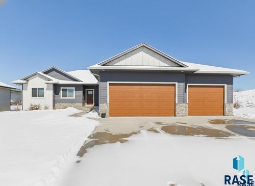 905 N Juniper St, Lennox, SD, 57039-2388 | Card Image