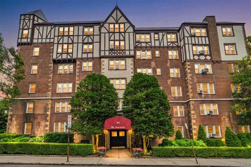 1f-294 Bronxville Rd, Yonkers, NY, 10708-2805 | Card Image