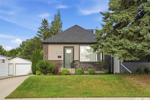 1909 William Ave, Saskatoon, SK, S7J1A1 | Card Image