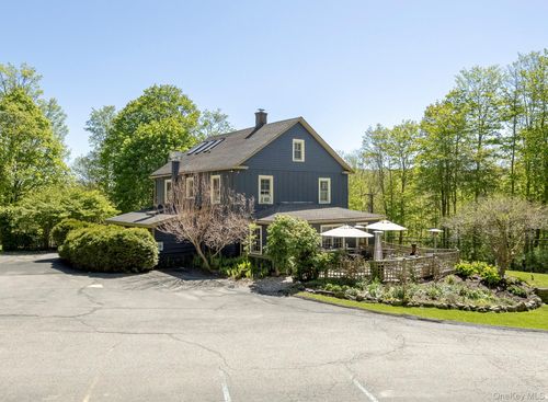 6 Autumn Ln, Amenia, NY, 12501-5186 | Card Image