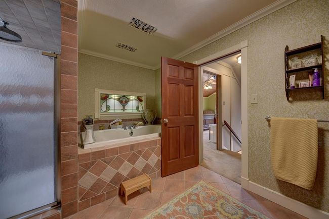 1026 Atchison St, House other with 3 bedrooms, 2 bathrooms and 2 parking in Sealy TX | Image 12