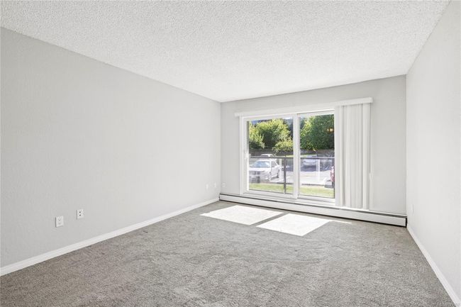 202 - 218 Bayview Ave, Condo with 2 bedrooms, 1 bathrooms and null parking in Ladysmith BC | Image 5