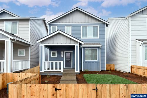 1392 Owl Ave, Woodburn, OR, 97071-7749 | Card Image