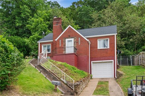 514 Marie St, Glassport, PA, 15045-1127 | Card Image