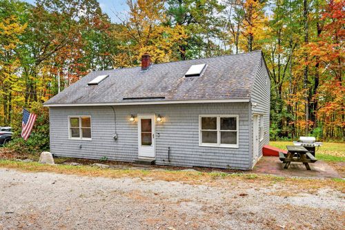 379 Tirrell Hill Rd, Goffstown, NH, 03045-2824 | Card Image