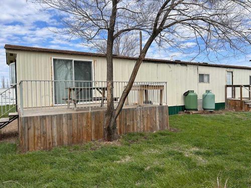 220 1 Ave Se, Youngstown, AB, T0J3P0 | Card Image