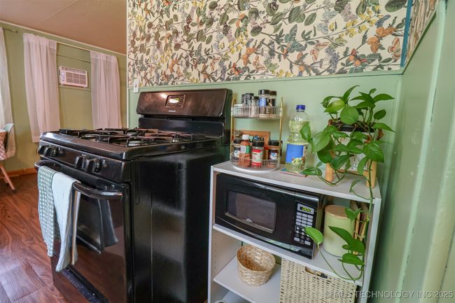 714 Maple St, House other with 2 bedrooms, 1 bathrooms and null parking in Sapulpa OK | Image 15