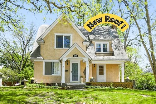 314 N Lake St, Pleasant Hill, MO, 64080-1235 | Card Image