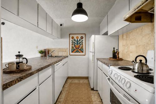 906-221 6 Ave Se, Calgary, AB, T2G4Z9 | Card Image
