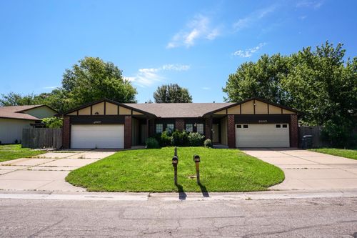 8967 E Funston St, Wichita, KS, 67207-5507 | Card Image