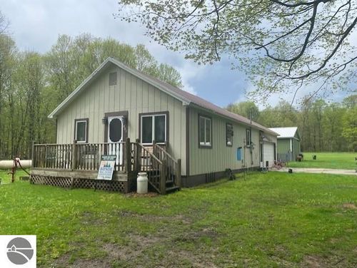 802 W 4 Rd, Buckley, MI, 49620-9514 | Card Image