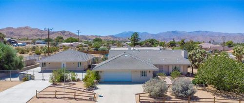 8582 Frontera Ave, Yucca Valley, CA, 92284-6140 | Card Image