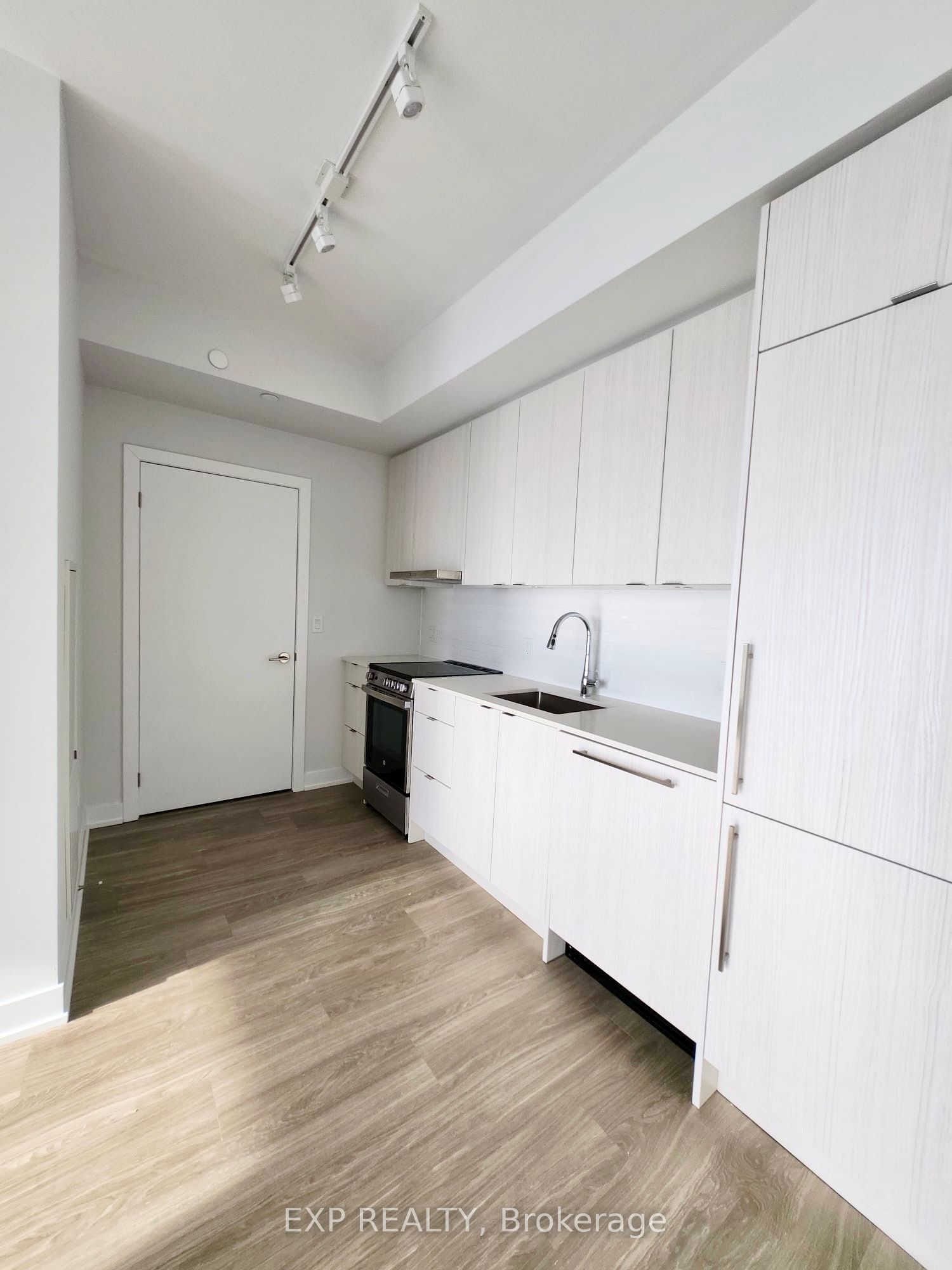 Residential Lease in Mississauga 2