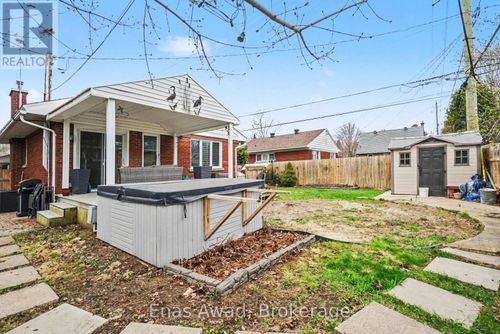 797 Hamlet Rd, Ottawa, ON, K1G1R1 | Card Image