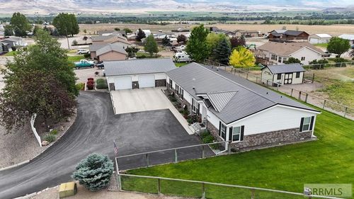 230 Redbird Ln, Challis, ID, 83226-4703 | Card Image