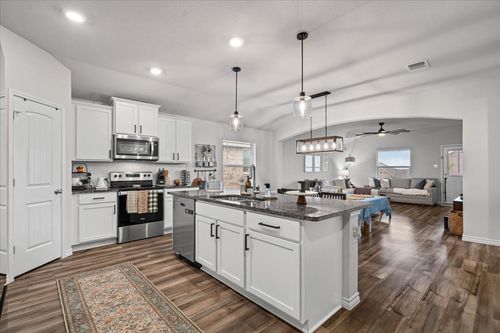 6326 Matagorda Rd, Belton, TX, 76513-2275 | Card Image