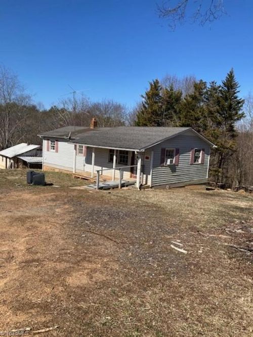 249 Williams Rd, North Wilkesboro, NC, 28659-7420 | Card Image