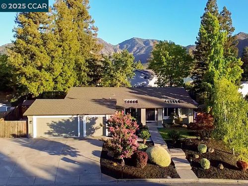 14 Mt Eden Pl, Clayton, CA, 94517-1537 | Card Image