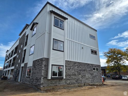 36 W 1600 N, Sunset, UT, 84015-2722 | Card Image