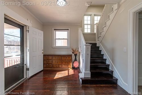 215 Winona St, Highland Park, MI, 48203-3339 | Card Image
