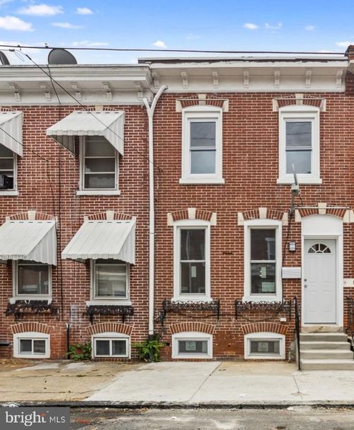 928 Kirkwood St, WILMINGTON, DE, 19801-4002 | Card Image
