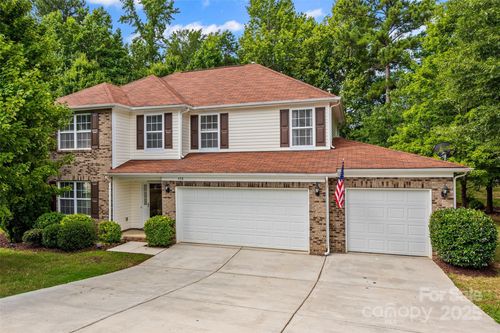 438 Elizabeth Valley Ln, Clover, SC, 29710-6074 | Card Image